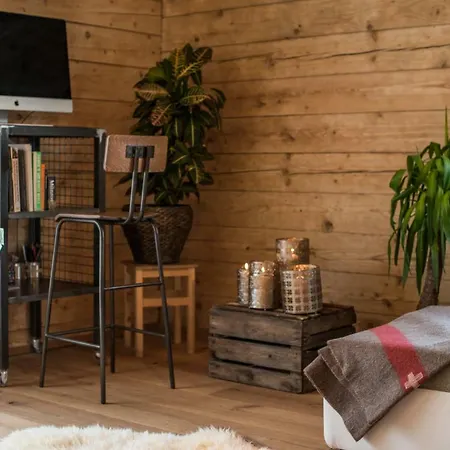 Aroleid Apartment *
